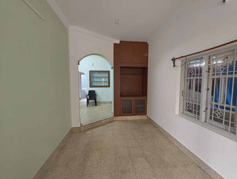 Room, mohan garden 1 Bedroom 25 Sq.Yd. Independent House In Mohan Garden Delhi 9036820
