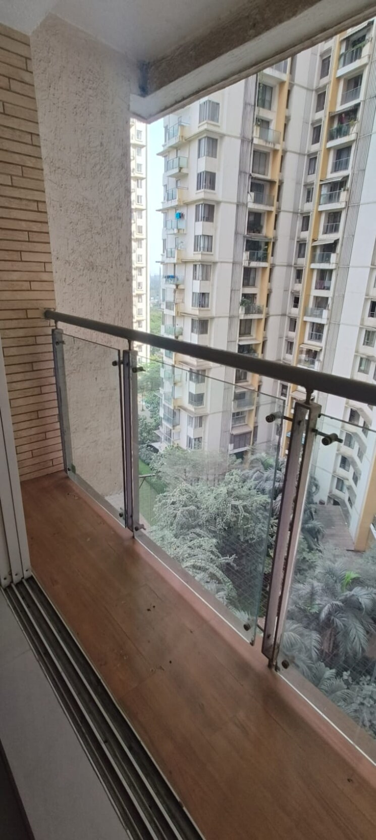 Balcony, lodha-luxuria 3 Bedroom 1350 Sq.Ft. Apartment In Majiwada Thane 9552278