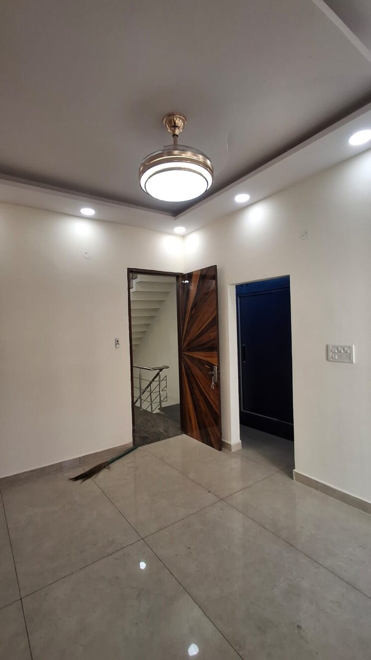 Room, ambala highway 3 Bedroom 1000 Sq.Ft. Independent House In Ambala Highway Zirakpur 9552342