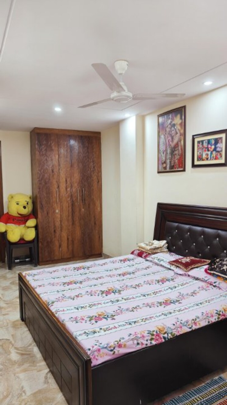 Master Bedroom, vishwakarma colony 2 Bedroom 810 Sq.Ft. Builder Floor In Vishwakarma Colony Delhi 9552299