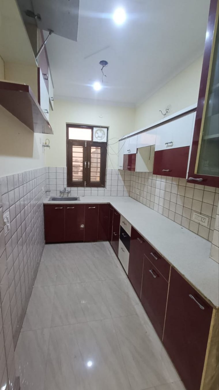 Kitchen, sainik colony 3 Bedroom 1377 Sq.Ft. Builder Floor In Sainik Colony Faridabad 9552376