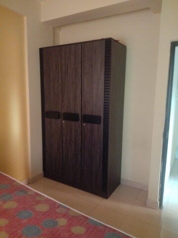 Room in 3 BHK Apartment at Greenfield City, Maheshtala – for Rent