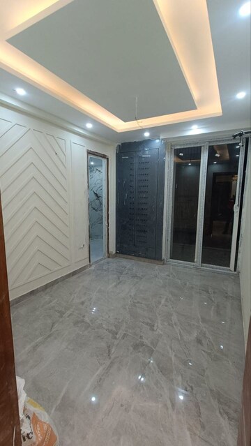 3 BHK Builder Floor For Sale in Sainik Colony