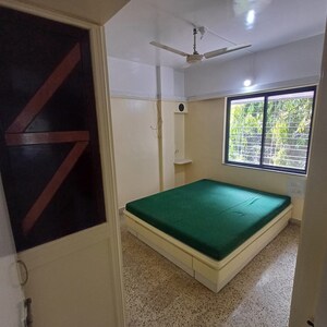 Furnished Amenities in 2 BHK Apartment at Mukund Nagar – for Rent