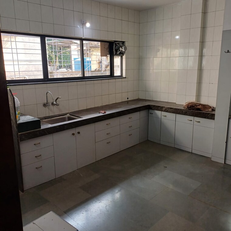 Kitchen, mukund nagar 2 Bedroom 1000 Sq.Ft. Apartment In Mukund Nagar Pune 9552471