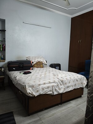Bedroom in 3 BHK Apartment at Ip Extension – for Rent