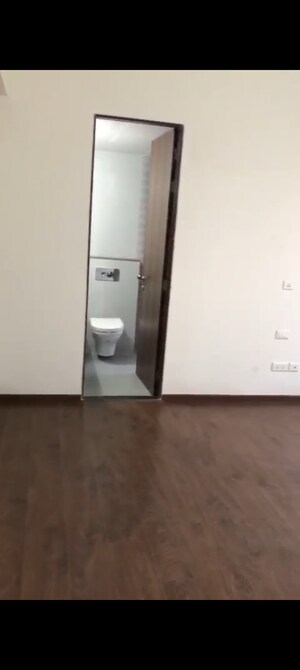 Room in 2 BHK Apartment at Sheth Montana, Mulund West – for Sale