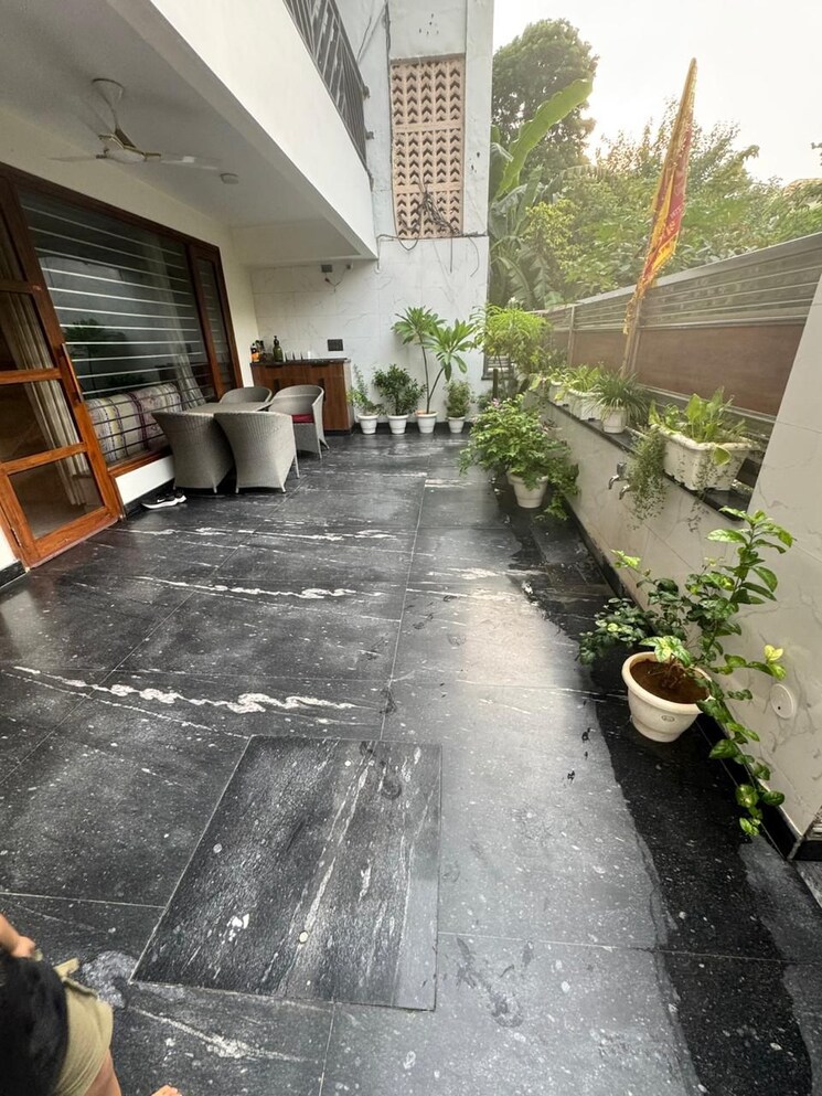 Balcony, puri-vip-floors 4 Bedroom 300 Sq.Yd. Builder Floor In Sector 81 Faridabad 9552535