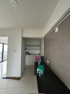 Room in 3 BHK Apartment at Sp Ring Road – for Rent