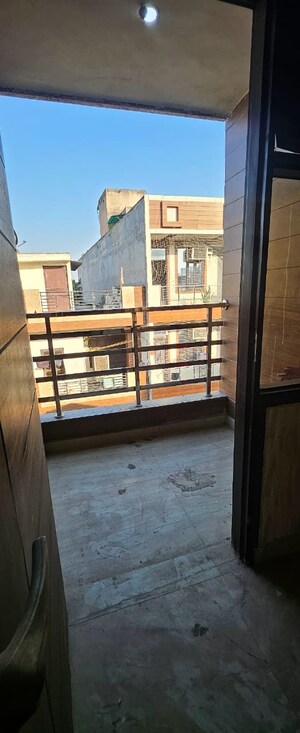 Balcony in 2 BHK Builder Floor at Meenakshi Garden – for Rent