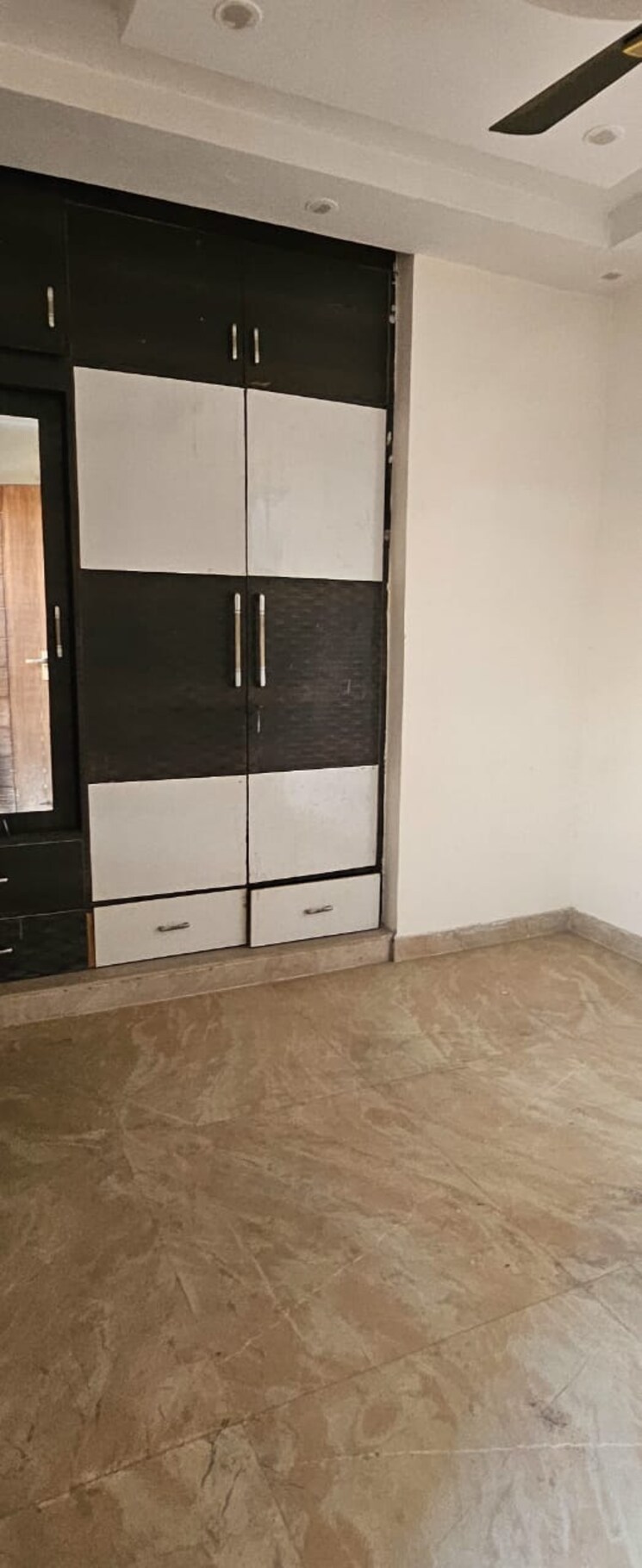 Room, meenakshi garden 2 Bedroom 900 Sq.Ft. Builder Floor In Meenakshi Garden Delhi 9552518