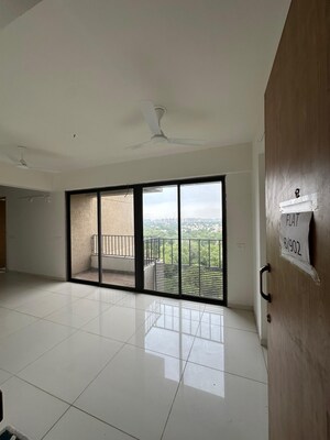 Room in 3 BHK Apartment at Sp Ring Road – for Rent