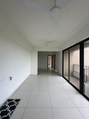 3 BHK Apartment For Rent in Sp Ring Road