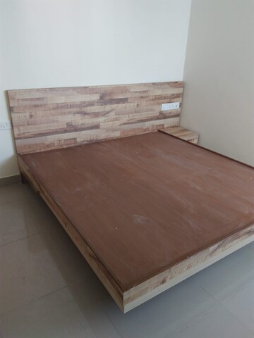 Room in 2 BHK Apartment at Prestige Tranquility, Budigere – for Sale