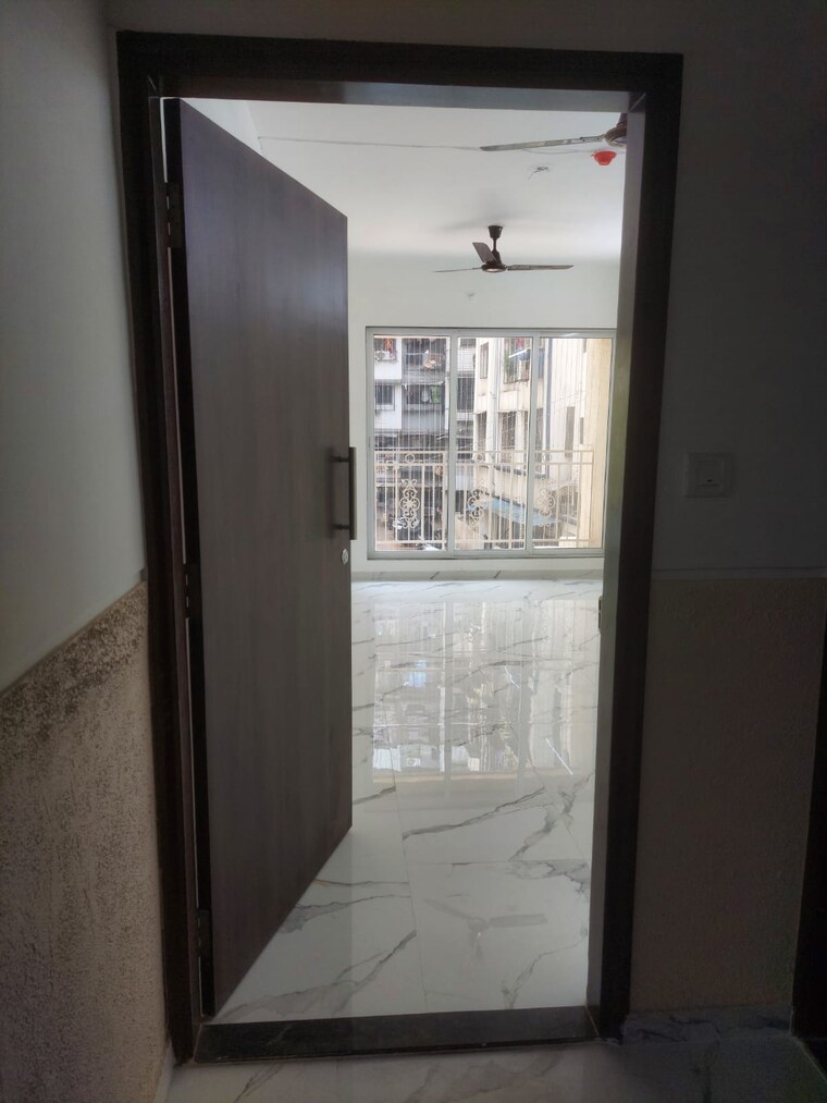 Bathroom, charai Commercial Office Space 500 Sq.Ft. In Charai Thane 9552575