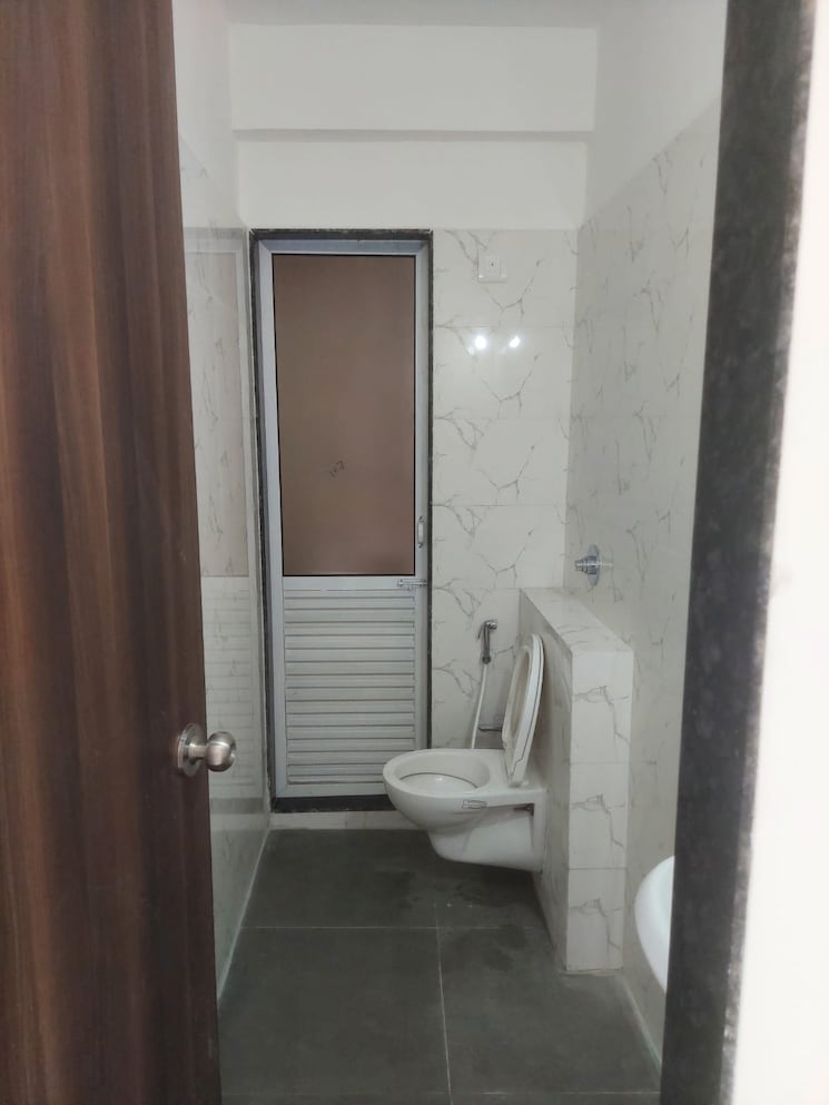 Bathroom, charai Commercial Office Space 500 Sq.Ft. In Charai Thane 9552575