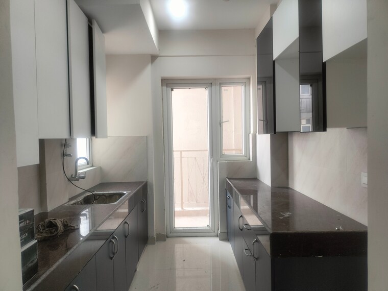 Kitchen, pareena-micasa 3 Bedroom 1999 Sq.Ft. Apartment In Sector 68 Gurgaon 9552592