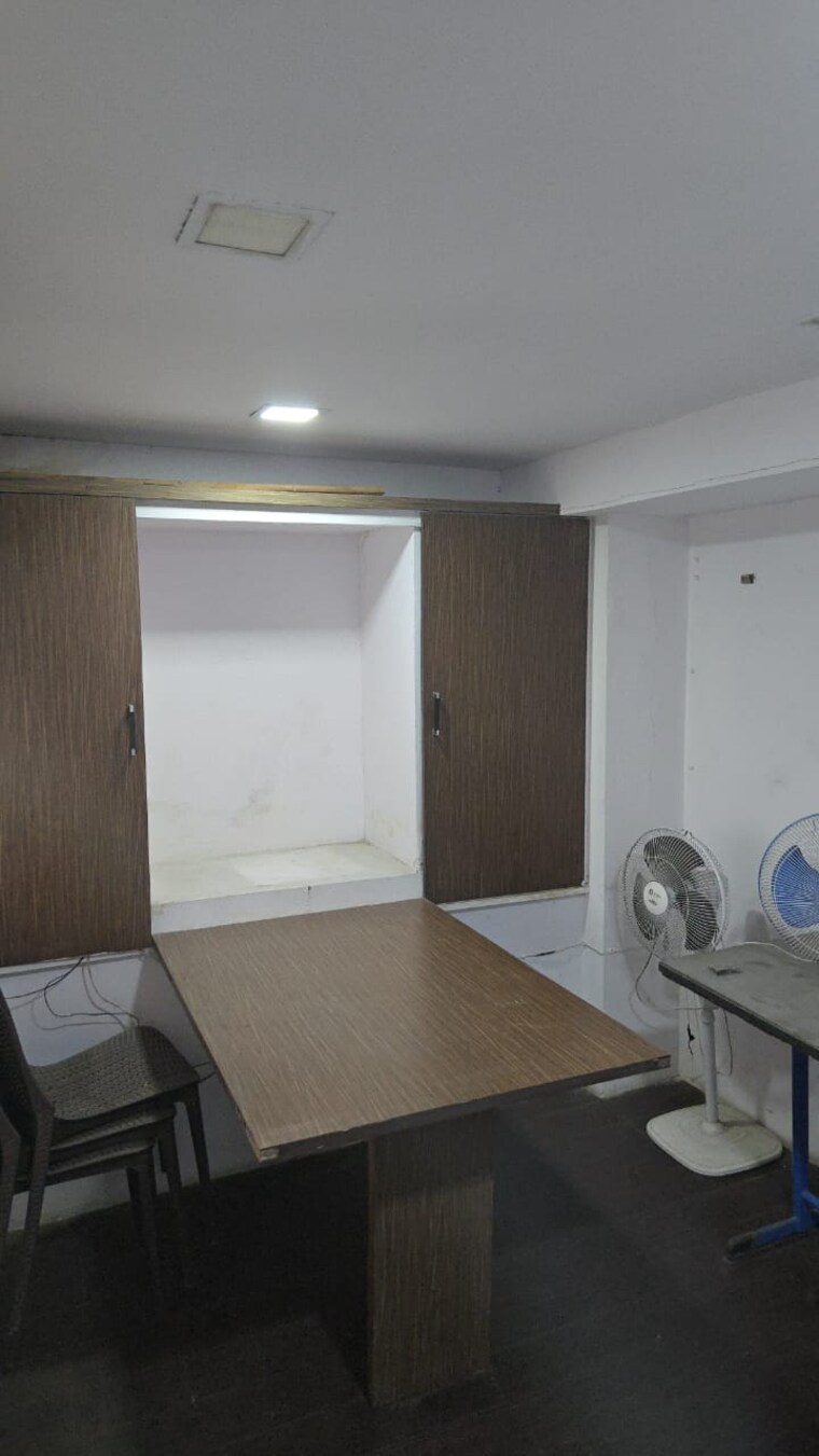 Team Area, punit-chambers Commercial Office Space 1204 Sq.Ft. In Vashi Sector 18 Navi Mumbai 9552563