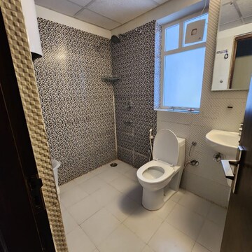 Bathroom in 2 BHK Apartment at Jakhan – for Rent