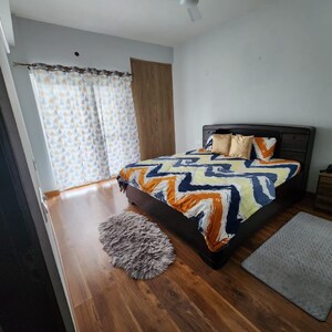 Bedroom in 2 BHK Apartment at Jakhan – for Rent