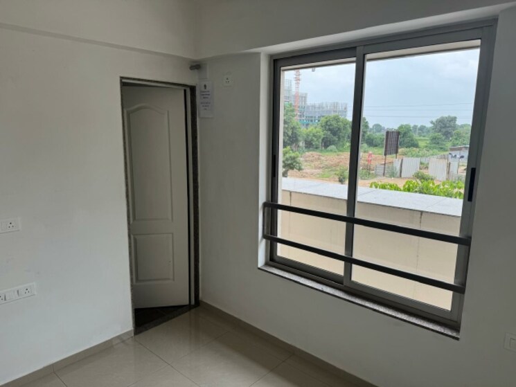 Room, shela 3 Bedroom 1340 Sq.Ft. Apartment In Shela Ahmedabad 9552652