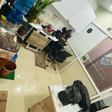 Team Area in  Office Space at Gaur City Mall, Sector 4 Greater Noida – for Rent