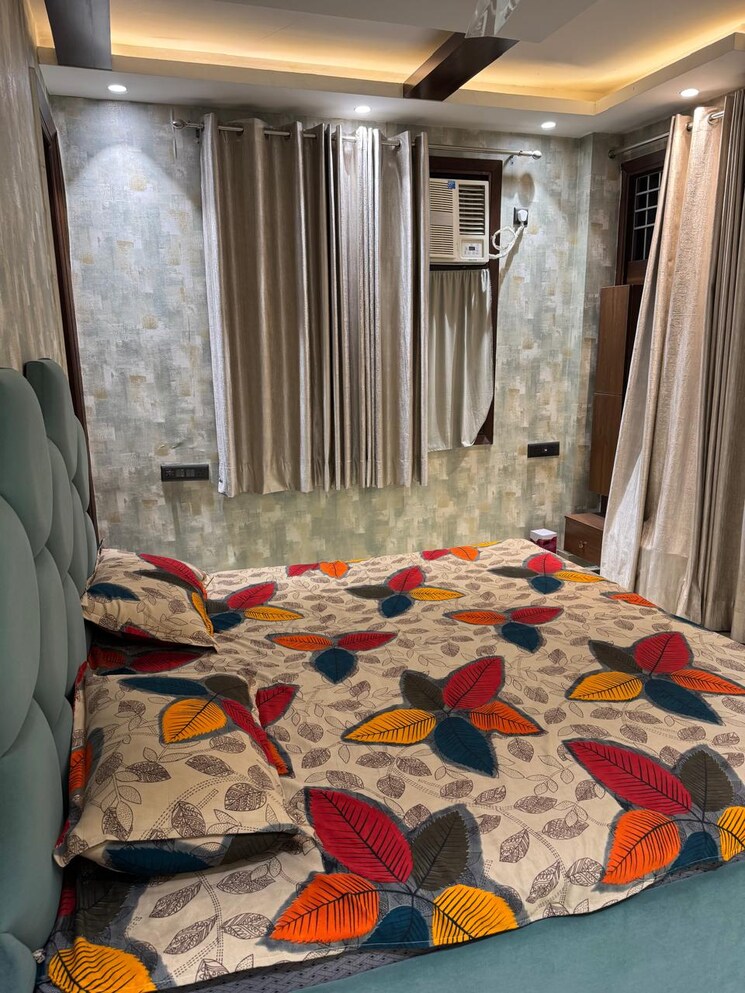 Bedroom, dayanand colony 2 Bedroom 100 Sq.Yd. Builder Floor In Dayanand Colony Delhi 9552699