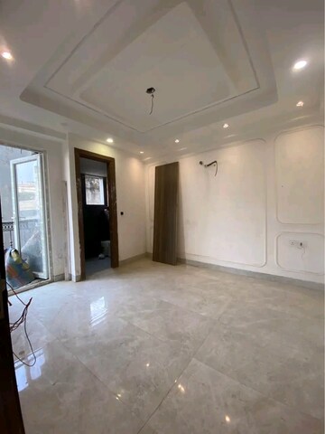 Room in 2 BHK Builder Floor at Chattarpur – for Rent