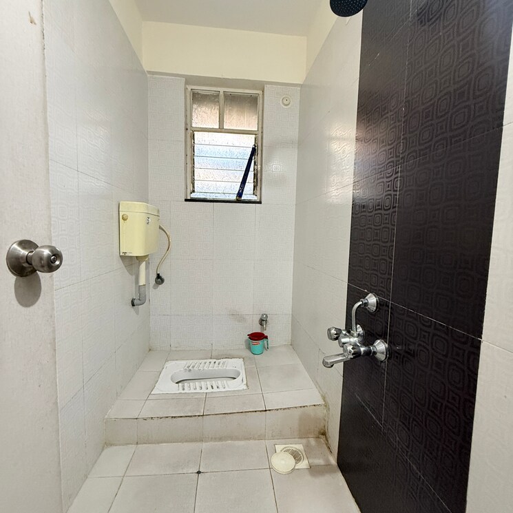 Bathroom, vyas-whispering-wind-phase-ii 2 Bedroom 750 Sq.Ft. Apartment In Link Road Pune 9552702
