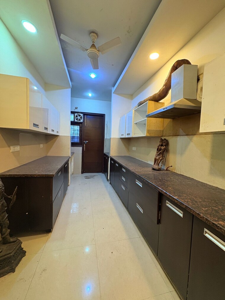 Master Bedroom, dlf-city-phase-iv 4 Bedroom 3500 Sq.Ft. Builder Floor In Dlf Phase iv Gurgaon 9552705