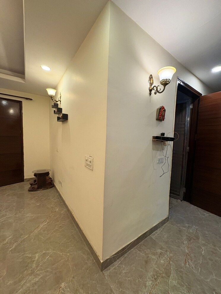 Bathroom, dlf-city-phase-iv 4 Bedroom 3500 Sq.Ft. Builder Floor In Dlf Phase iv Gurgaon 9552705