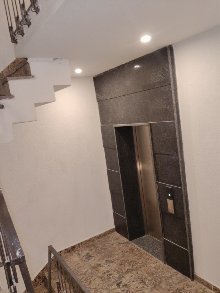 undefined, dlf-city-phase-iv 4 Bedroom 3500 Sq.Ft. Builder Floor In Dlf Phase iv Gurgaon 9552705