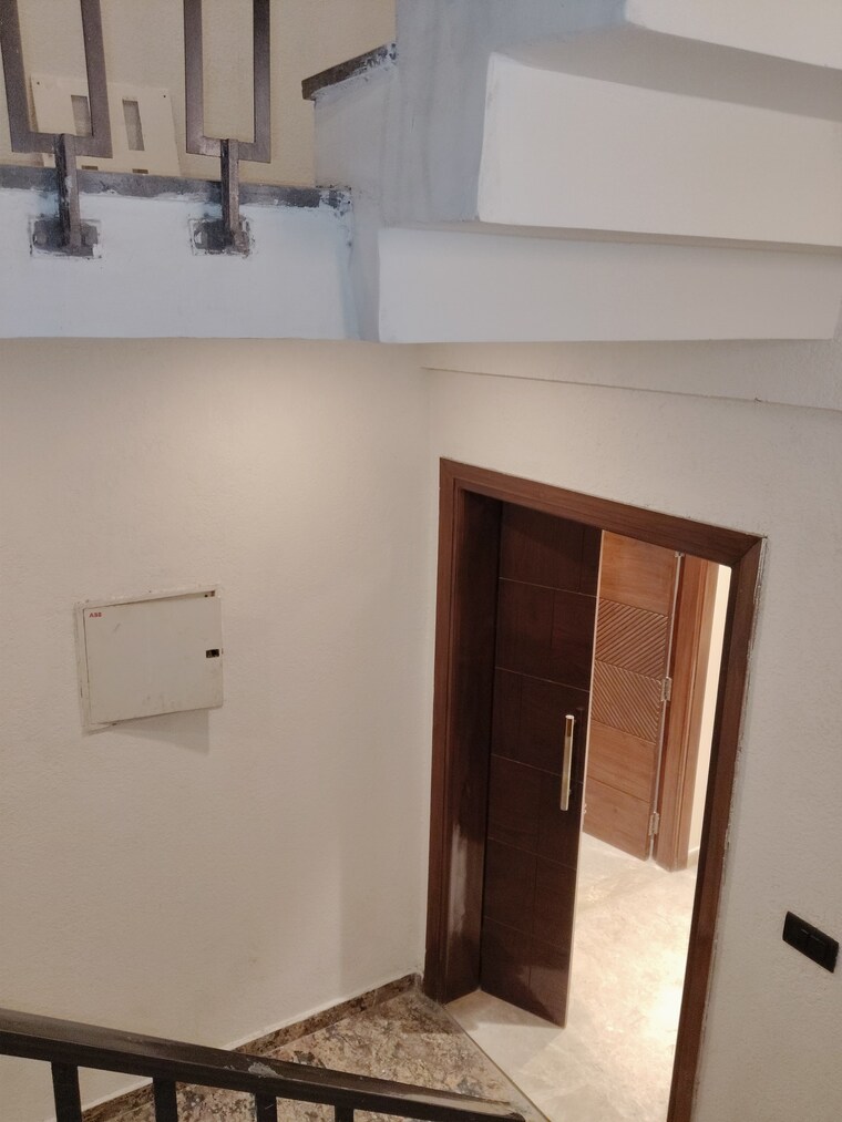 Room, dlf-city-phase-iv 4 Bedroom 3500 Sq.Ft. Builder Floor In Dlf Phase iv Gurgaon 9552705