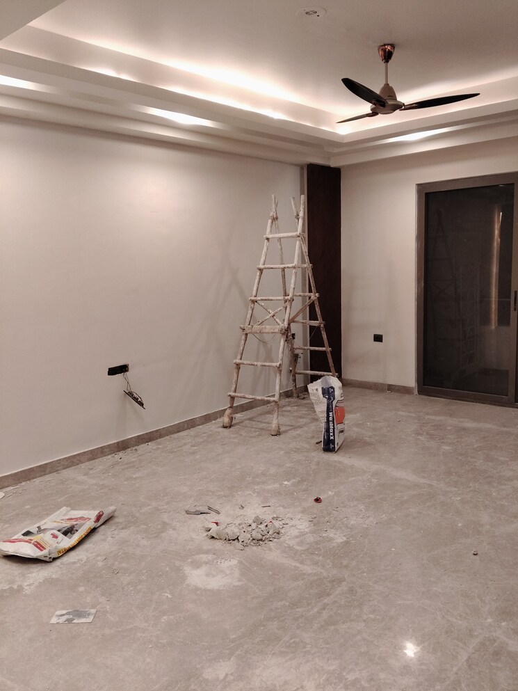  Parking, dlf-city-phase-iv 4 Bedroom 3500 Sq.Ft. Builder Floor In Dlf Phase iv Gurgaon 9552705