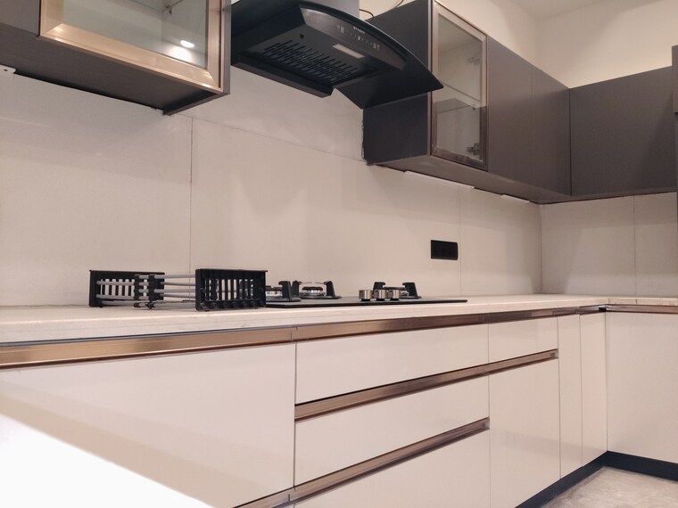 Kitchen, dlf-city-phase-iv 4 Bedroom 3500 Sq.Ft. Builder Floor In Dlf Phase iv Gurgaon 9552705