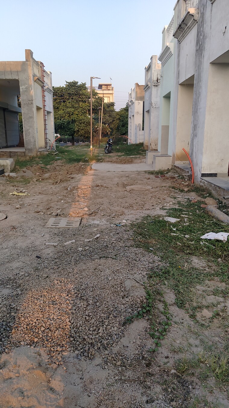 Exterior View, dlf-hyde-park Commercial Land 33 Sq.Yd. In South Mullanpur Chandigarh 9552706