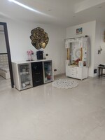 4 BHK + Servant Room 3800 Sq.Ft. Builder Floor in DLF City Phase IV