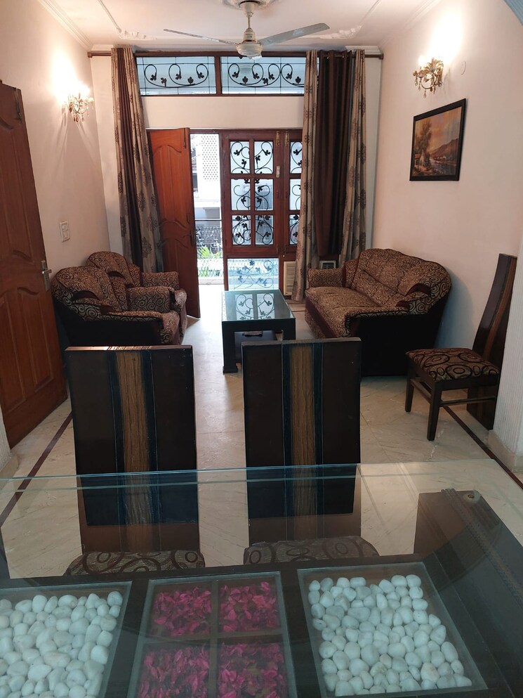 Living Room, s-27-luxury-homes 3 Bedroom 208 Sq.Yd. Builder Floor In Greater Kailash I Delhi 9552729