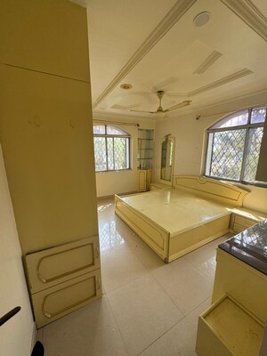 Master Bedroom in 3 BHK Penthouse at Simran Orchid, Salunkhe Vihar Society – for Rent