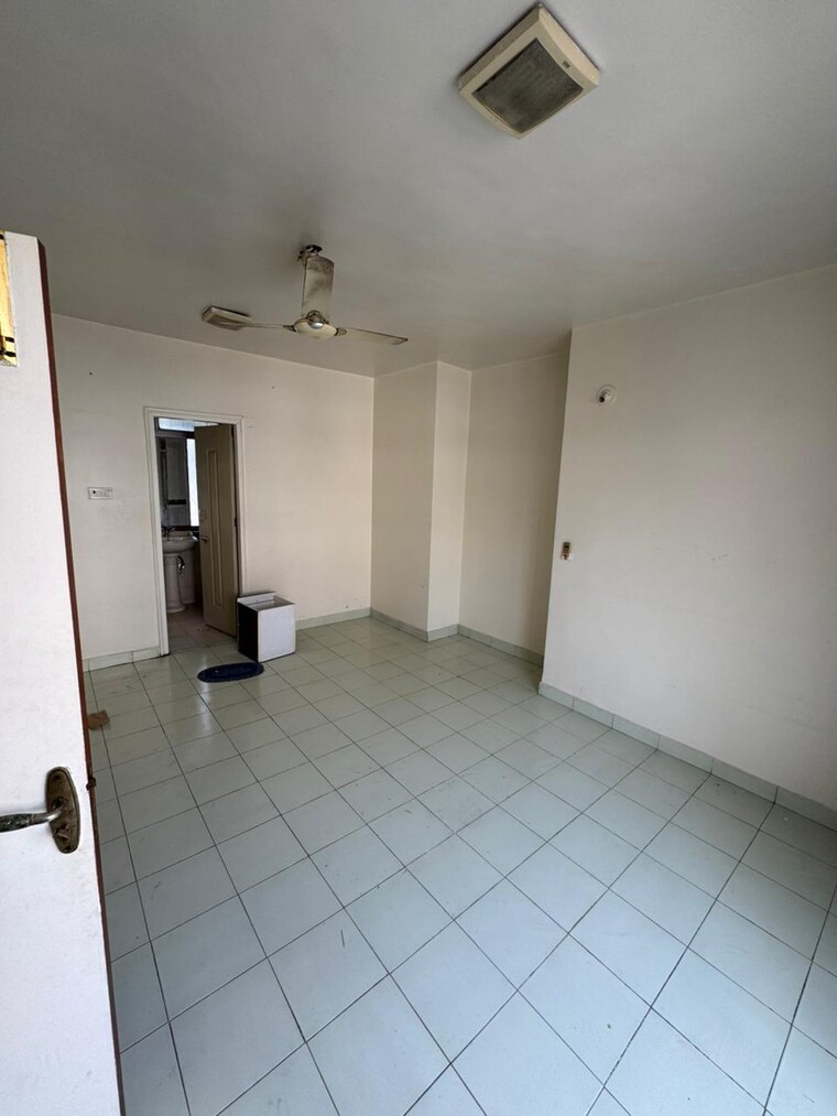 Room, simran-orchid 3 Bedroom 1800 Sq.Ft. Penthouse In Salunkhe Vihar Society Pune 9552743