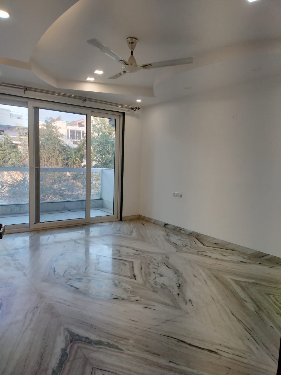 3 BHK + Extra Room 360 Sq.Ft. Builder Floor in Ansal Sushant Lok I