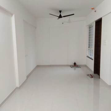 Room in 1.5 BHK Apartment at Hinjewadi – for Rent