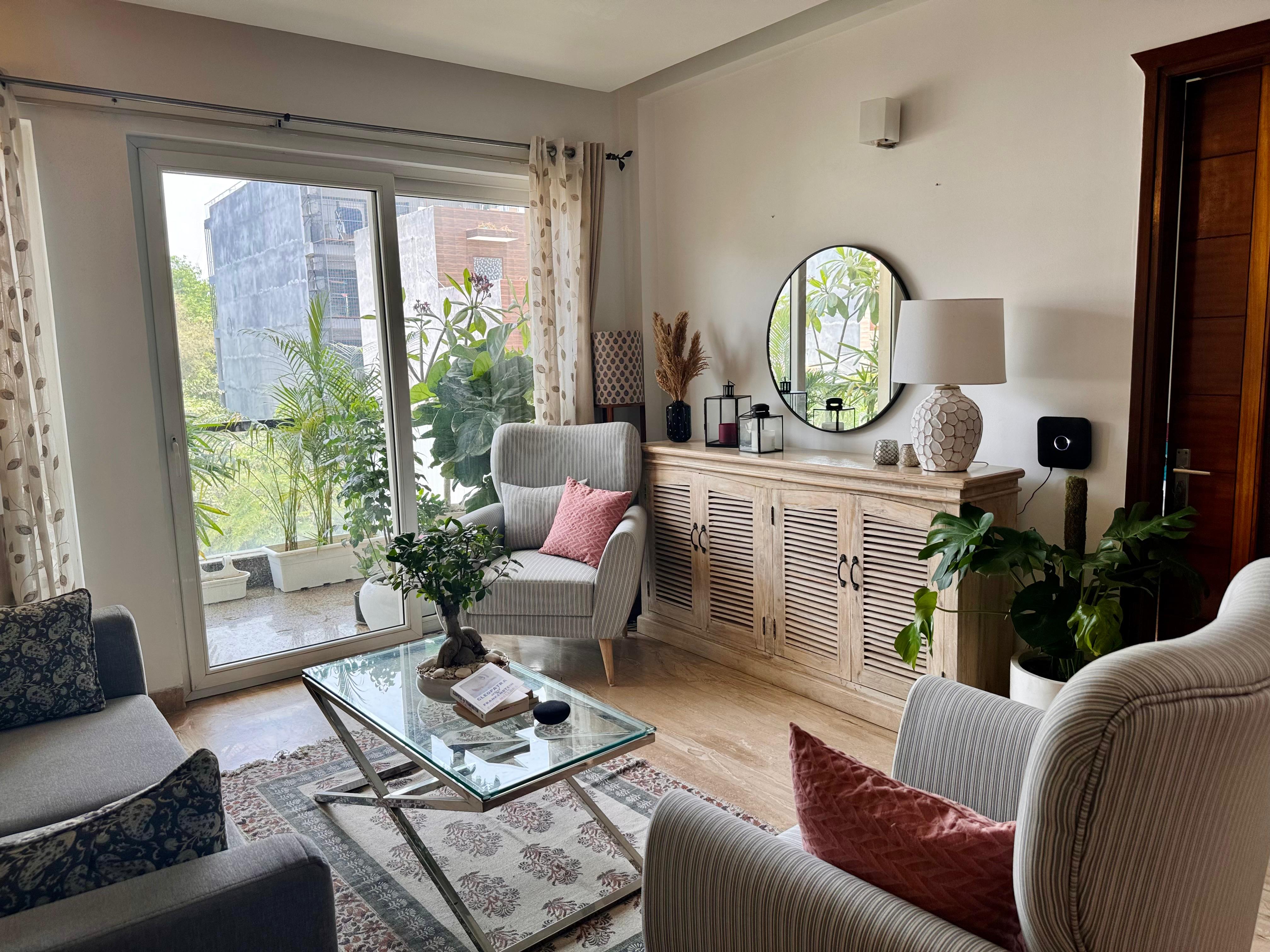 3 BHK + Servant Room Builder Floor For Rent in DLF City Phase IV