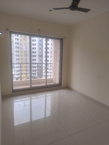 Room in 1 BHK Apartment at Raj Villa Nerul, Nerul Sector 16a – for Rent