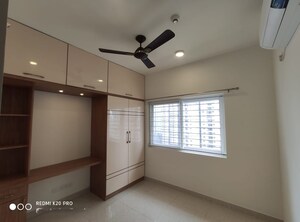 Room in 2 BHK Apartment at Prestige High Fields, Gachibowli – for Rent