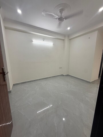Room in 2 BHK Builder Floor at Chattarpur – for Rent