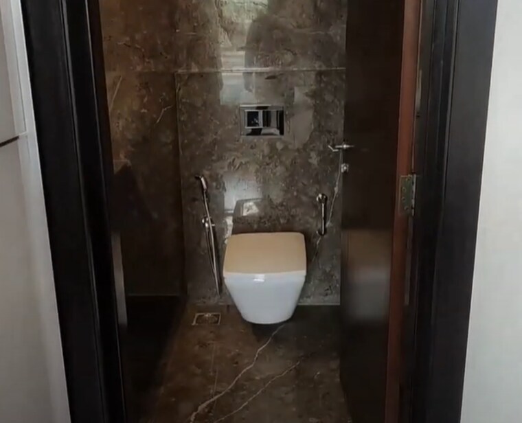 Bathroom, whitefield road 3 Bedroom 1500 Sq.Ft. Villa In Whitefield Road Bangalore 9552795