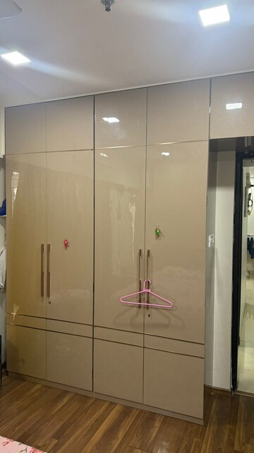 Furnished Amenities in 2 BHK Apartment at Sethia Kalpavruksh Heights, Kandivali West – for Rent