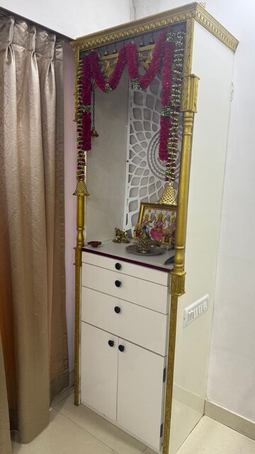 Furnished Amenities in 2 BHK Apartment at Sethia Kalpavruksh Heights, Kandivali West – for Rent