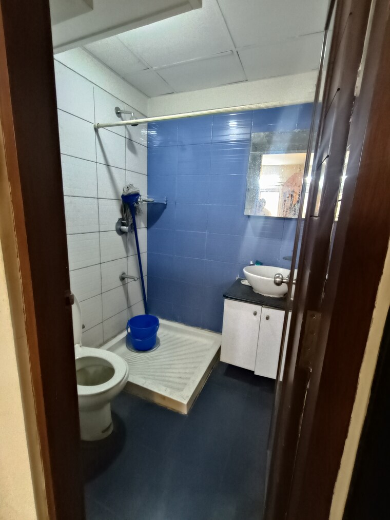 Bathroom, cambridge layout 3 Bedroom 2000 Sq.Ft. Apartment In Cambridge Layout Bangalore 9552834